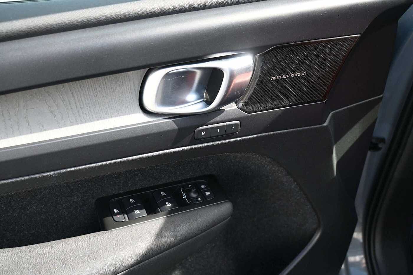 Volvo  T5 Inscription PHEV 2WD*LED*360°H&K*