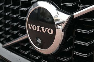 Volvo  Ultimate Dark AWD*LUFT*360*STHZ*7Si*PANO