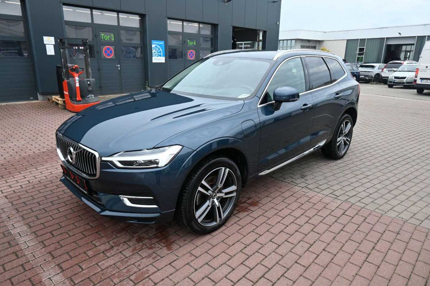 Volvo  Inscript. T8 PHEV AWD*HUD*Massage*Luft*AHK