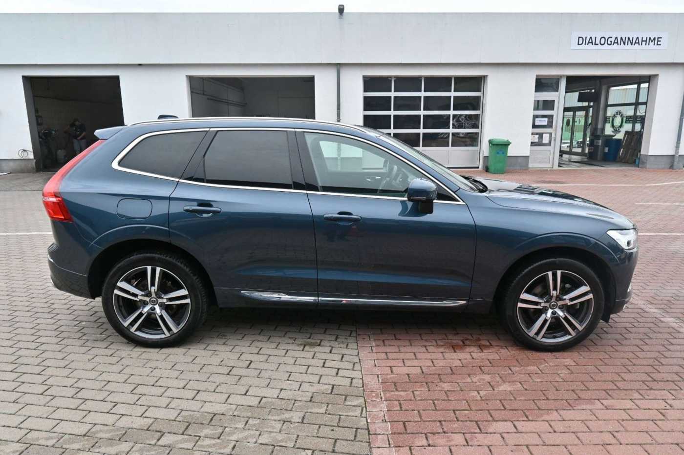 Volvo  Inscript. T8 PHEV AWD*HUD*Massage*Luft*AHK