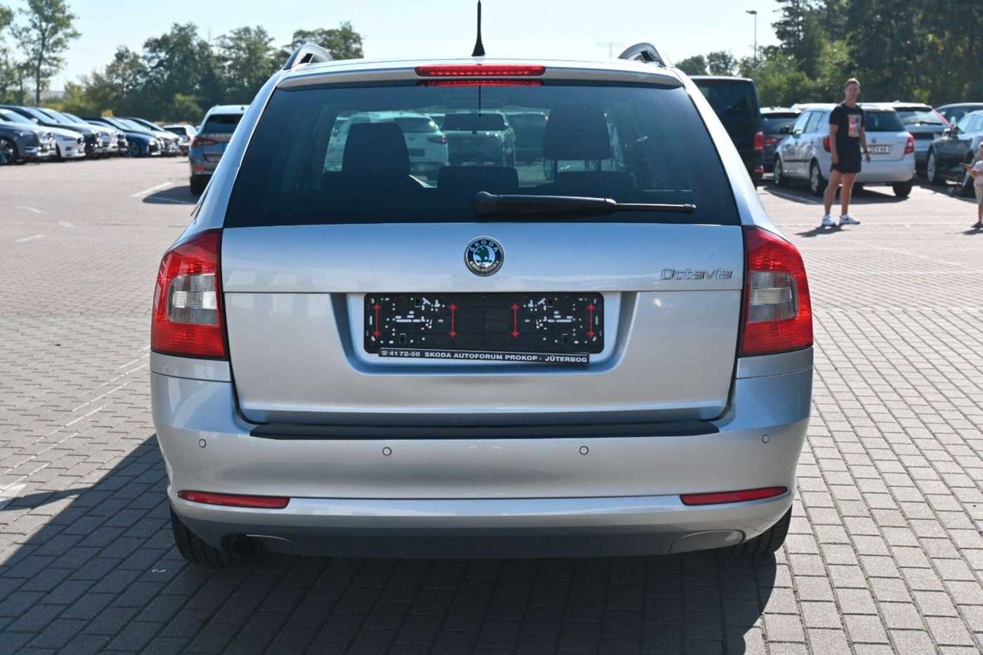 SKODA  Combi Family 2.0 TDI Schalter*PDC*Klimaa