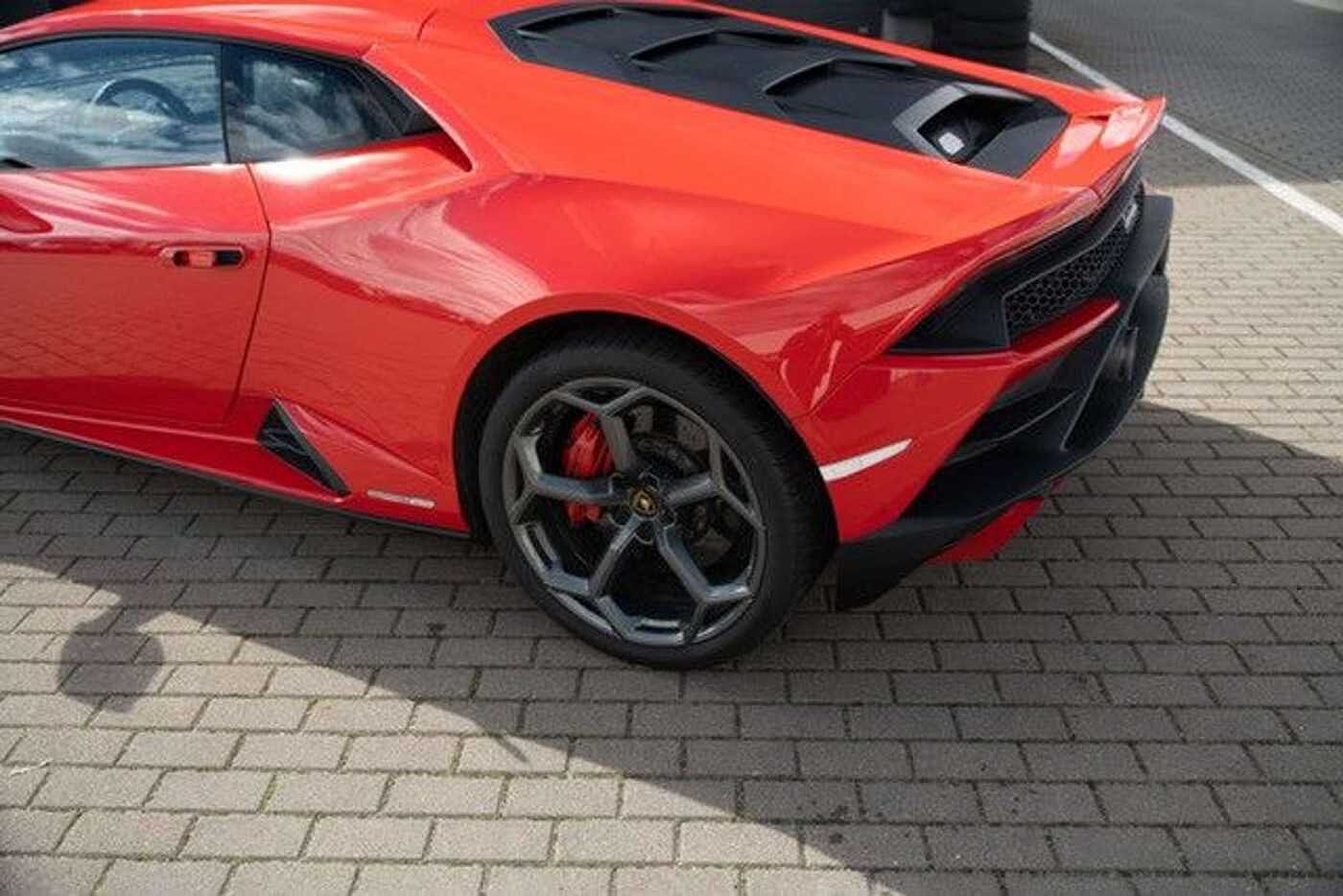 Lamborghini  Huracán EVO*LIFT*DAB*PDC*CAM*LDS*Mietkauf