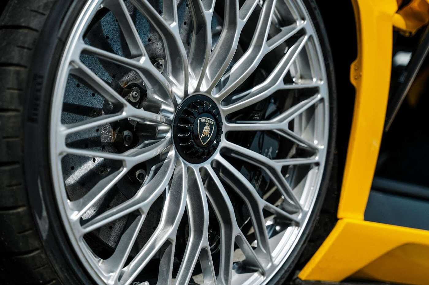 Lamborghini  S VOLL Ausstattung *Mietkauf möglich