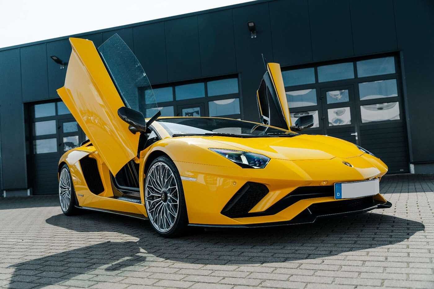 Lamborghini  S VOLL Ausstattung *Mietkauf möglich