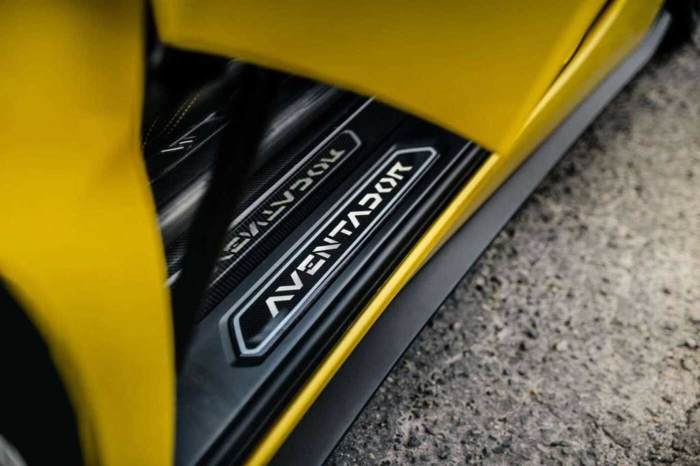 Lamborghini  S *Mietkauf möglich*