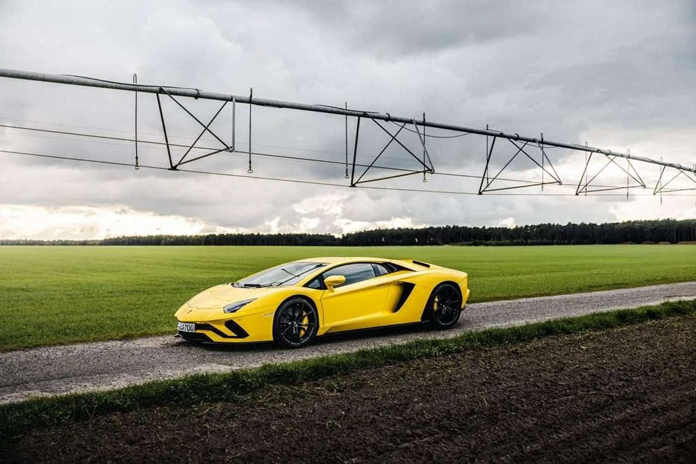 Lamborghini  S *Mietkauf möglich*