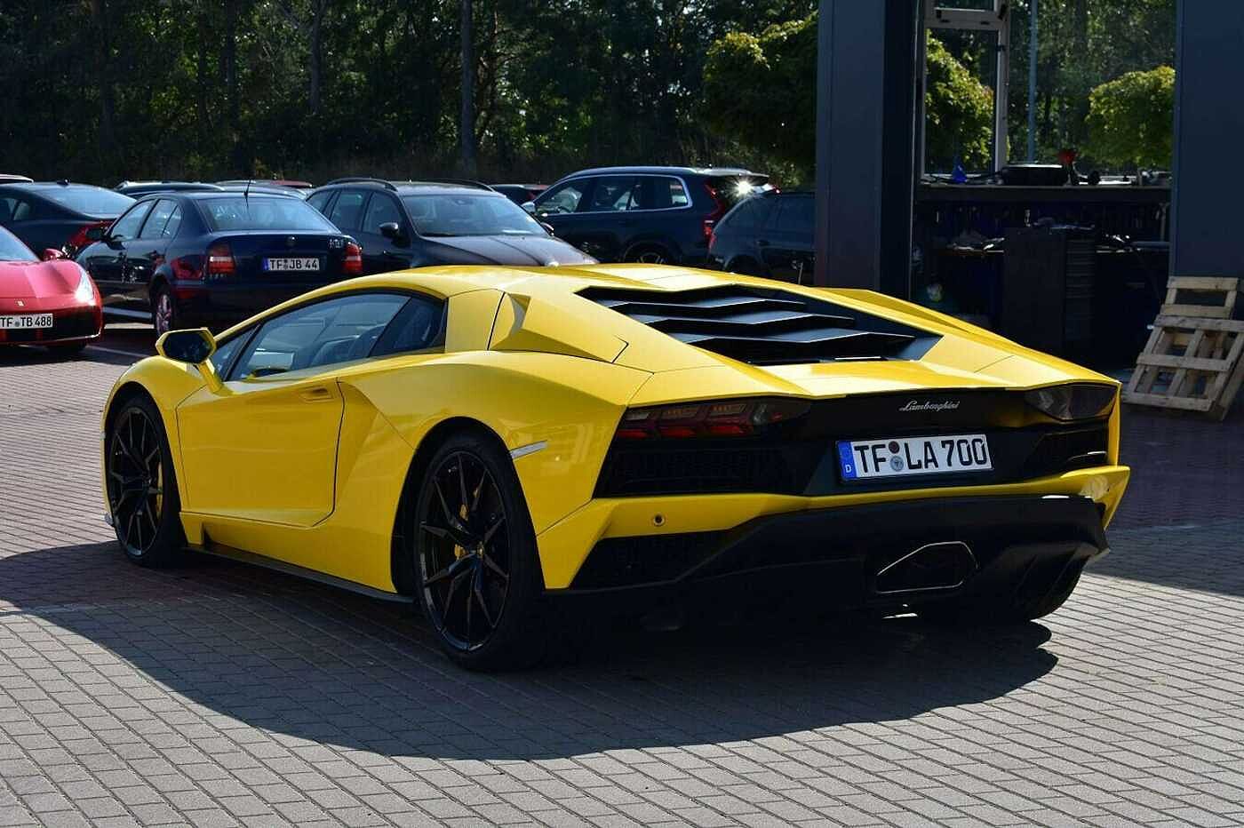 Lamborghini  S *Mietkauf möglich*