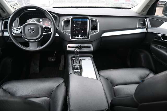 Volvo  D4 Autom.  Momentum*NAVI*Apple CarPlay*