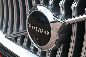 Volvo  Inscription T8 AWD*360*PANO*STHZ*B&W*7Si