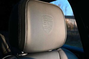 Porsche  S*LUFT*PANO*SPORTABGAS*21Zoll*